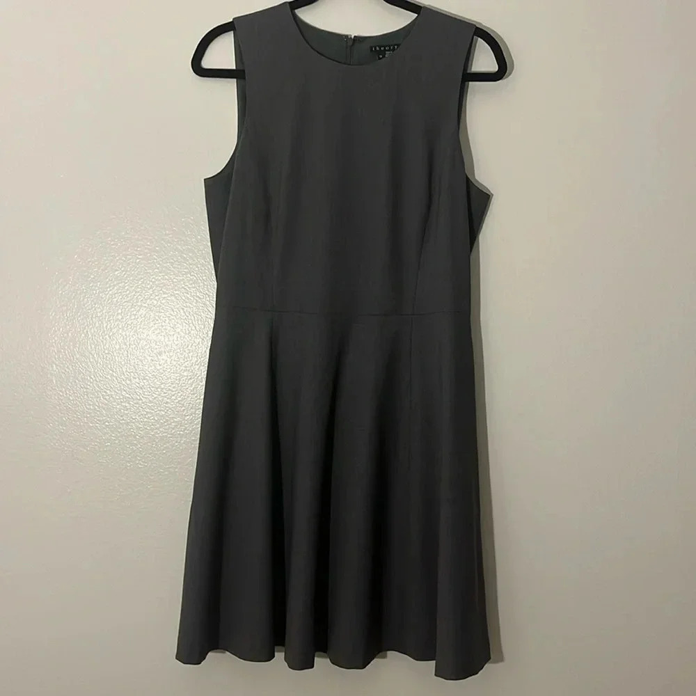Theory | Virgin Wool sleeveless gray dress Women’s size 10 Fully Lined business